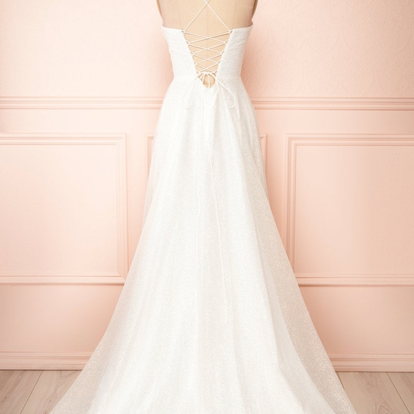 Beautiful Brand New Wedding Dress, NWT, Never worn - Picture 9 of 16